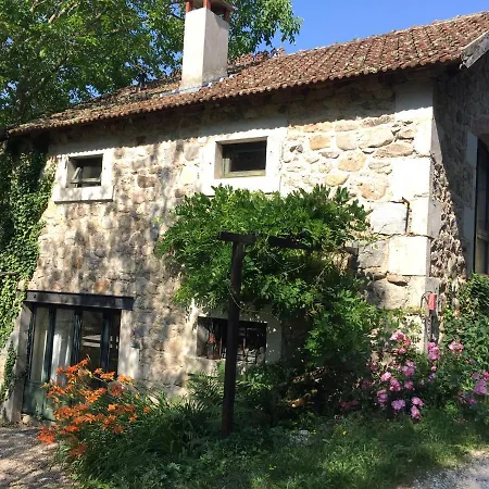克拉拉特旅馆 * Lafarre (Ardeche)